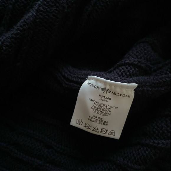 Brandy Melville Sweater Women’s XS Amber Sweater Navy Blue Cable Knit Cardigan - Picture 8 of 12